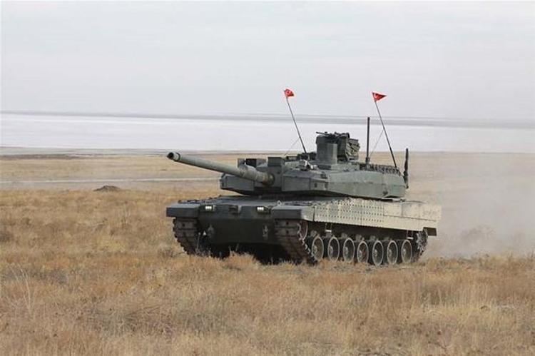 Aselsan tarafından sağlanan son teknoloji bilgisayar sistemleri ile atış kontrol sistemi ve daha fazlasına sahip olan bir tank.