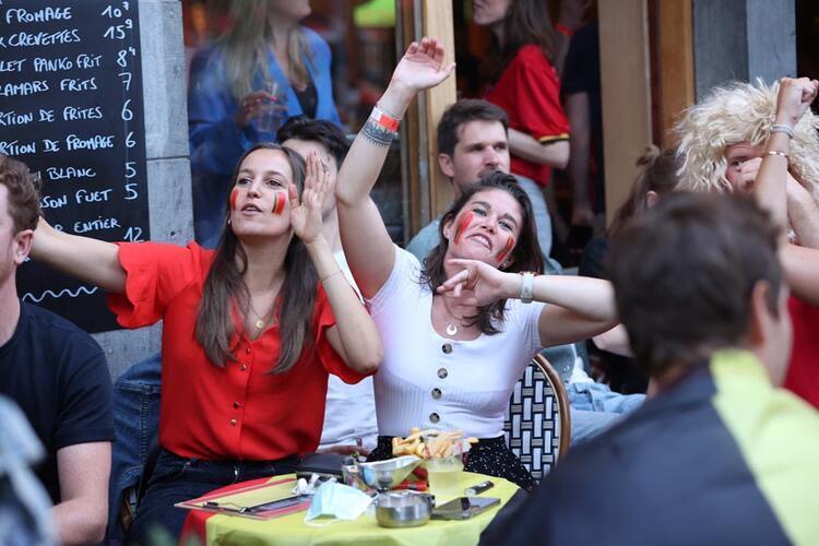 Hafta içi hafta sonu sokağa çıkma yasağı kararı 20 gün resmen duyurdular...