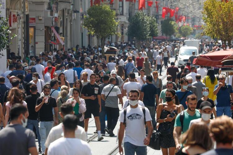 Hafta içi hafta sonu sokağa çıkma yasağı kararı 20 gün resmen duyurdular...