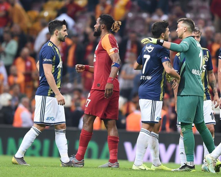 Dün Rıdvan Dilmen de bahsetmişti Galatasaray - Fenerbahçe derbisine yabancı hakem Listede Yunanlı, İngiliz, Bulgar, Alman isimler var