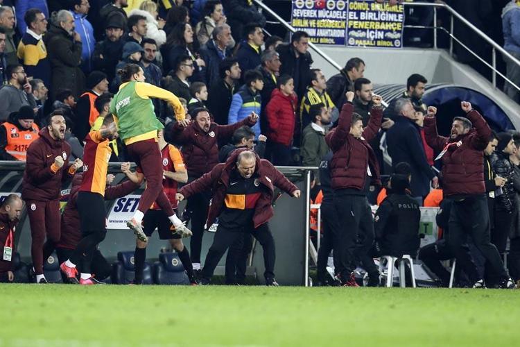 Dün Rıdvan Dilmen de bahsetmişti Galatasaray - Fenerbahçe derbisine yabancı hakem Listede Yunanlı, İngiliz, Bulgar, Alman isimler var