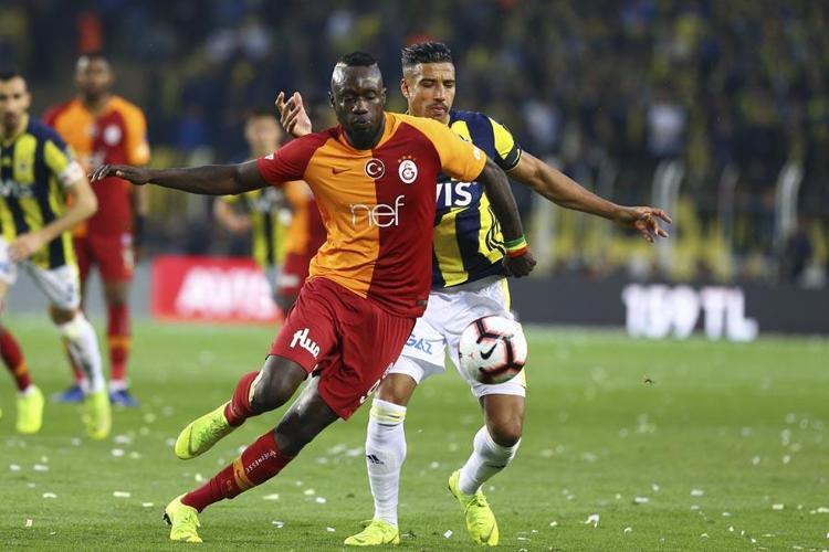 Dün Rıdvan Dilmen de bahsetmişti Galatasaray - Fenerbahçe derbisine yabancı hakem Listede Yunanlı, İngiliz, Bulgar, Alman isimler var