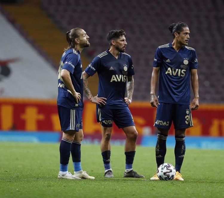 Dün Rıdvan Dilmen de bahsetmişti Galatasaray - Fenerbahçe derbisine yabancı hakem Listede Yunanlı, İngiliz, Bulgar, Alman isimler var