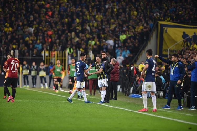 Dün Rıdvan Dilmen de bahsetmişti Galatasaray - Fenerbahçe derbisine yabancı hakem Listede Yunanlı, İngiliz, Bulgar, Alman isimler var