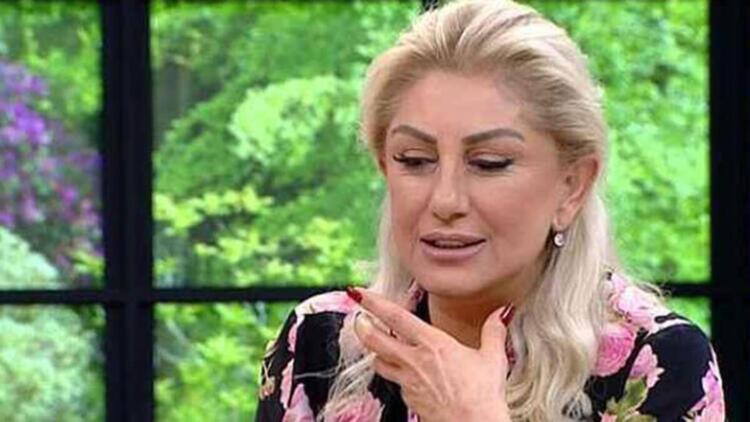 Muazzez Ersoy özel hayatıyla ilgili açıklamalarda bulundu Annemin aldığı altın bilezikleri bozdurup sahne kostümü aldım