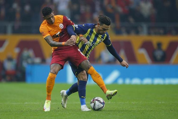 Galatasaray - Fenerbahçe derbisinden sonra kulis bilgisini verdi Eğer Vitor Pereira kaybetseydi Mesut Özil, İrfan Can Kahveci, Kim Min Jae, Berke Özer, Mert Hakan...