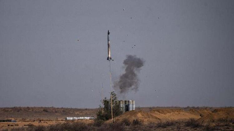 S-400 DAHİL RUS SAVUNMA SİSTEMLERİ TATBİKATA GİRDİ