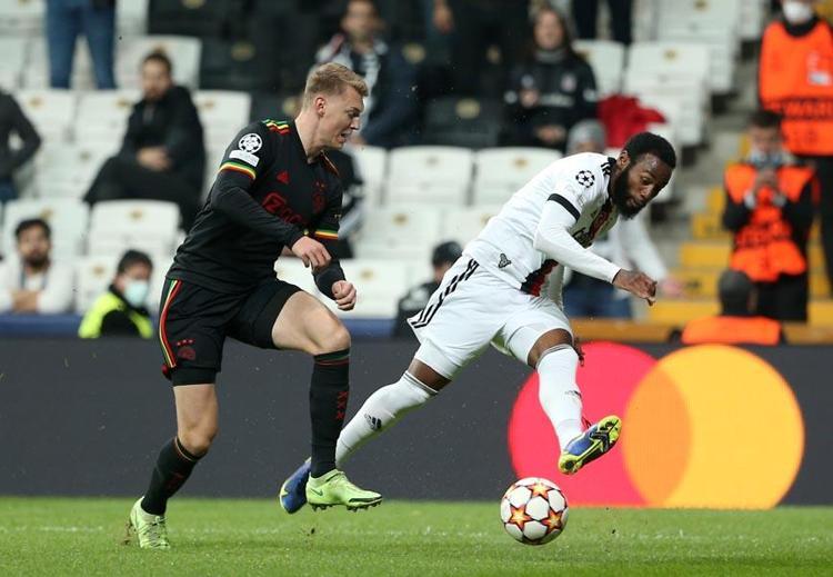 Beşiktaş - Ajax maçından sonra tek tek saydı Larin-Alex Teixeira-Ghezzal-Vida... Sergen Yalçına tarihi isyan Tarihe kara bir leke...