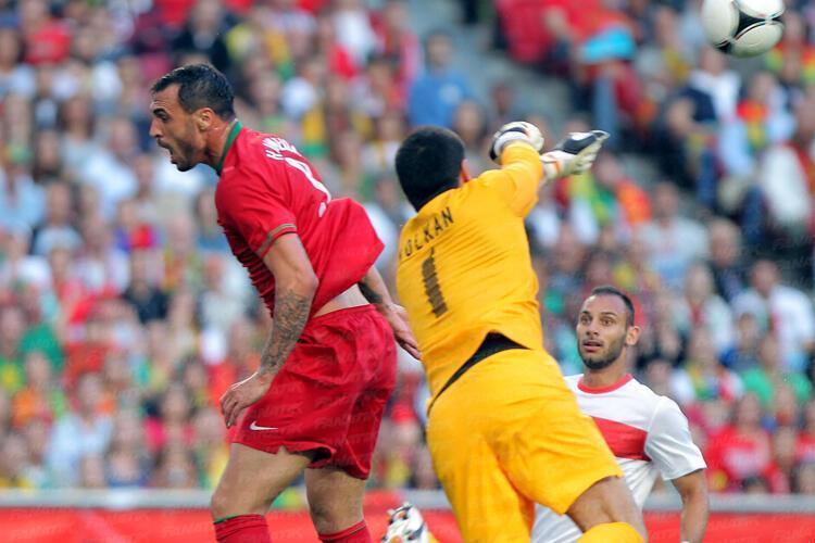 VOLKAN DEMİREL PENALTI KURTARDI