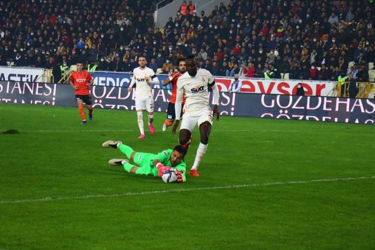 Sonunda Rıdvan Dilmeni de çıldırttı Malatyaspor - Galatasaray maçından sonra olay tepki Teşekkürler deyin gönderin gitsin