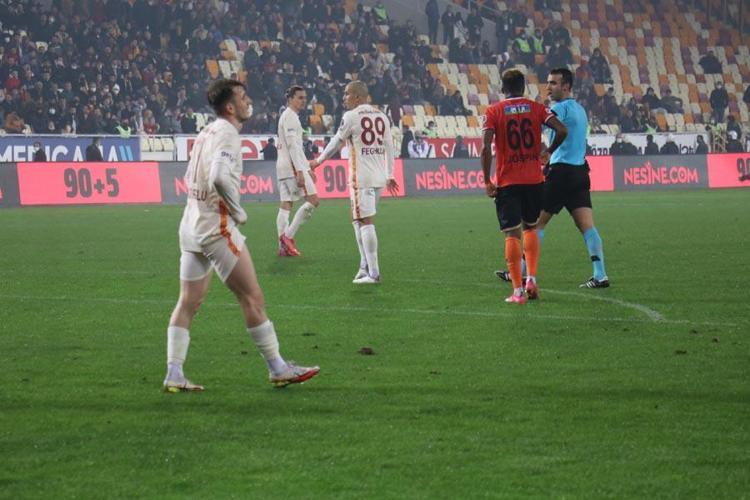 Sonunda Rıdvan Dilmeni de çıldırttı Malatyaspor - Galatasaray maçından sonra olay tepki Teşekkürler deyin gönderin gitsin