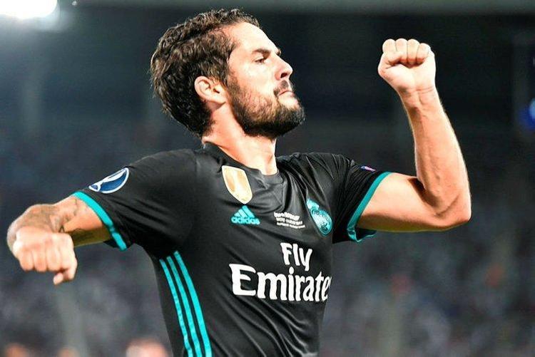 Günün en çarpıcı transfer iddiası Vitor Pereira Mesut Özilin yerini dünyaca ünlü yıldız İspanyolla dolduracak Ali Koç Real Madridle görüşmelere...