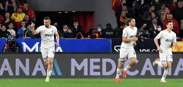 Dünkü maçtan sonra İrfan Can Kahveci ve Szalai gerçeğini açıkladı Transferle alakası yok