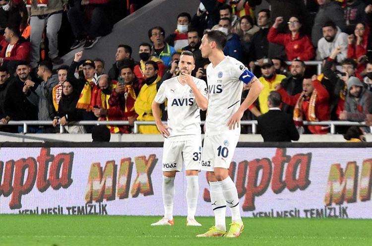 Dünkü maçtan sonra İrfan Can Kahveci ve Szalai gerçeğini açıkladı Transferle alakası yok
