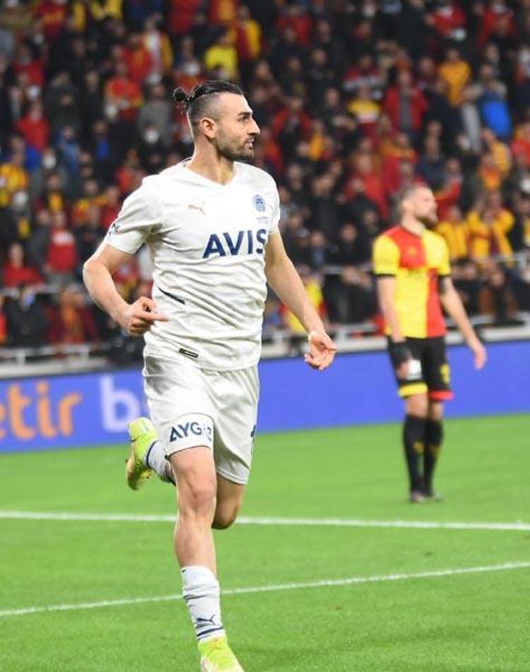 Dünkü maçtan sonra İrfan Can Kahveci ve Szalai gerçeğini açıkladı Transferle alakası yok