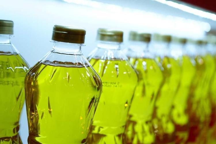 Ayçiçek yağları kayboldu Marketlerin 5 litrelik yağ rafları boşaldı...