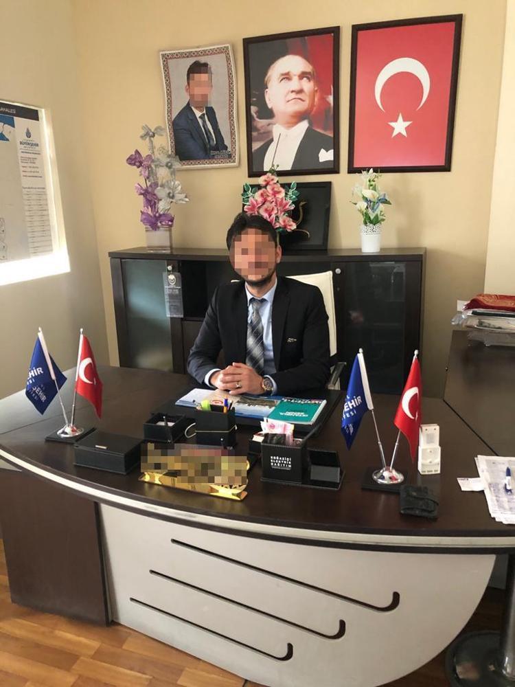 Hastalıklı ilişki Muhtardan eski sevgilisine çıplak fotoğraf şantajı