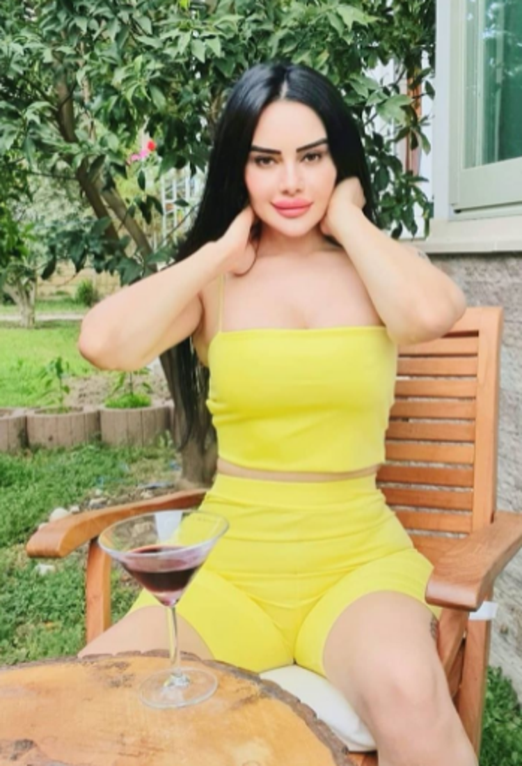 NAZ MİLA KİMDİR