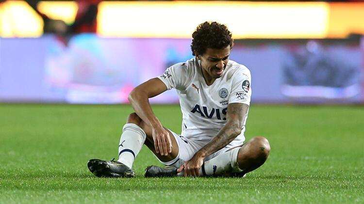 Mesut Özil şov yapmaya devam ediyor ama... Önce Berke Özer sonra Kim Min Jae... Tarihe geçen gol