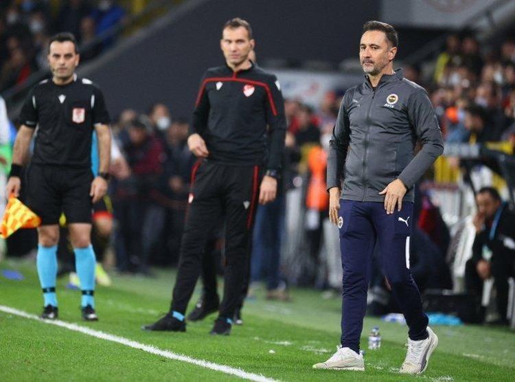 SON DAKİKA Derbi öncesi Vitor Pereira ile ipler koptu Ali Koçun yeni teknik direktörü belli oldu Hamit Altıntopun...