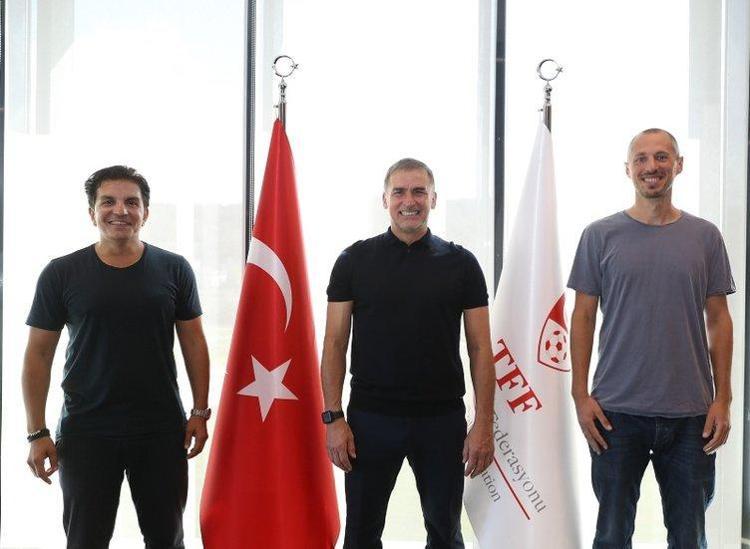 SON DAKİKA Derbi öncesi Vitor Pereira ile ipler koptu Ali Koçun yeni teknik direktörü belli oldu Hamit Altıntopun...