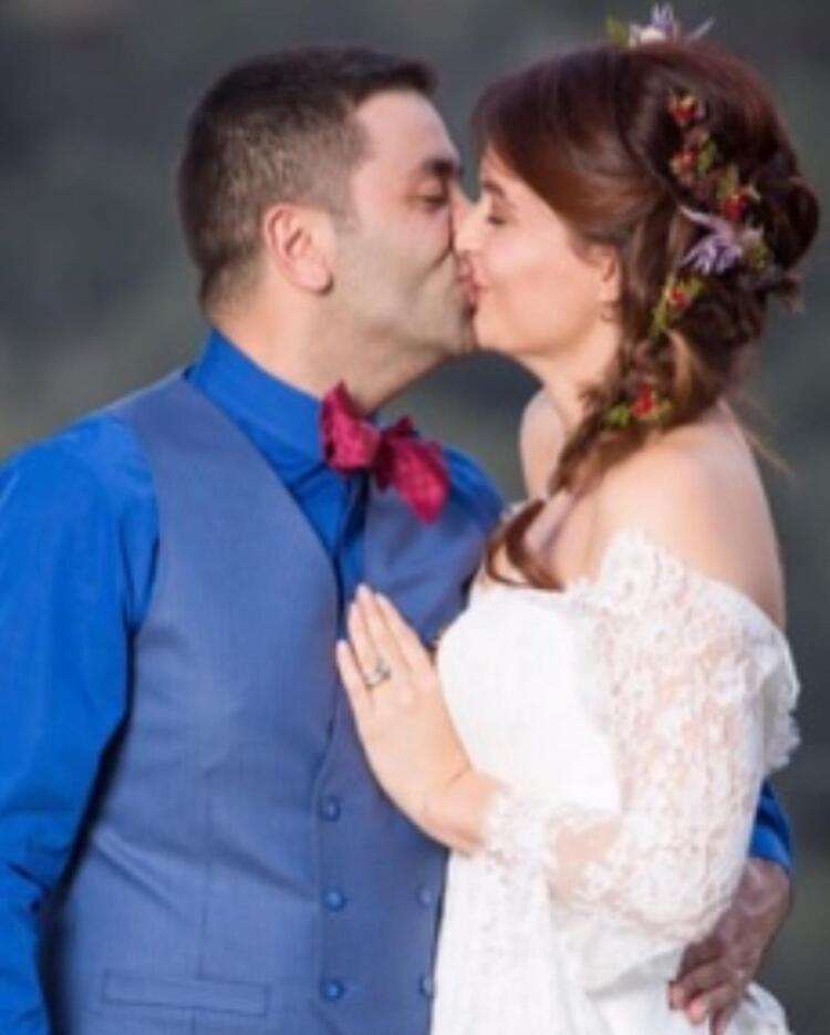 Ceyda Düvenci ve Bülent Şakrak 7. evlilik yıldönümlerini kutladılar