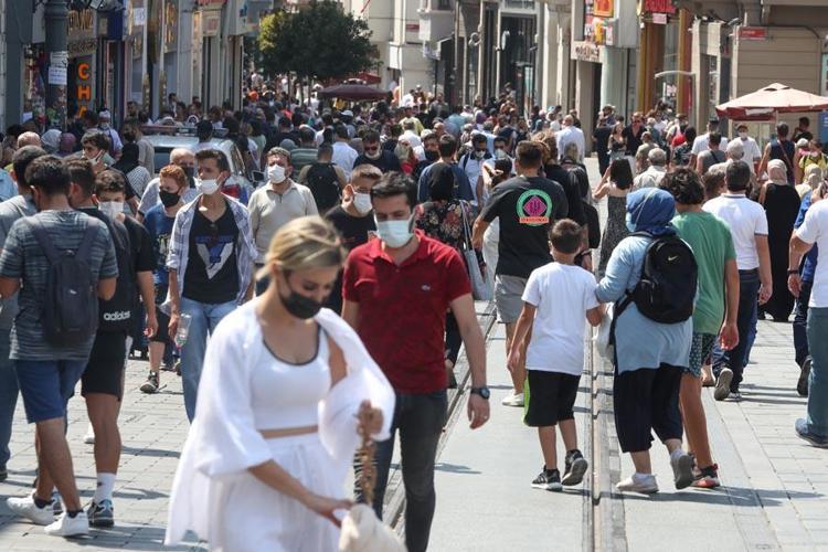 Hafta içi hafta sonu yasakları ile ilgili flaş gelişme Peş peşe açıklıyorlar, Türkiyede yeni tedbirler Ocak ayı itibarıyla...