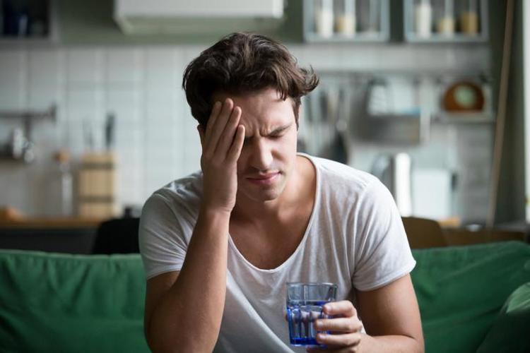 ALKOL VÜCUTTA NE KADAR SÜRE KALIYOR