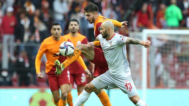 Gelirken Süper Ligin tozunu atacak dendi Fatih Terim 5 ay anca dayanabildi Galatasarayda 4 ayrılık