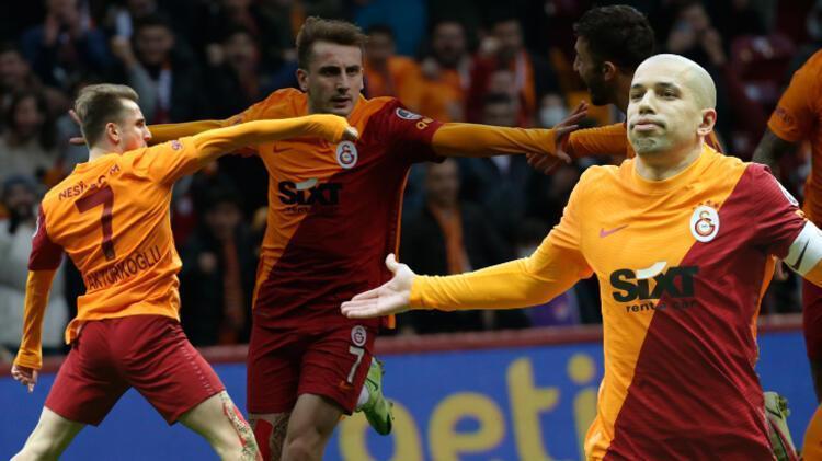 Gelirken Süper Ligin tozunu atacak dendi Fatih Terim 5 ay anca dayanabildi Galatasarayda 4 ayrılık