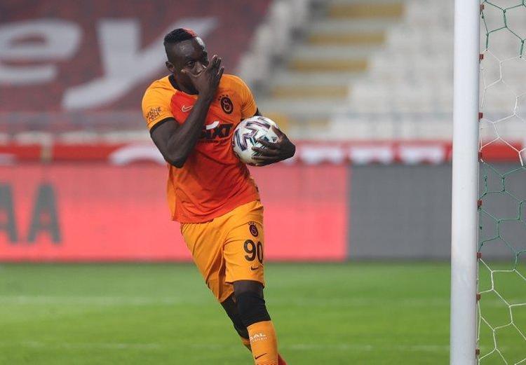 2014te yönetime rest çekmişti Galatasaray yeni kalecisini buldu 8 yıl sonra Musleranın yerine...
