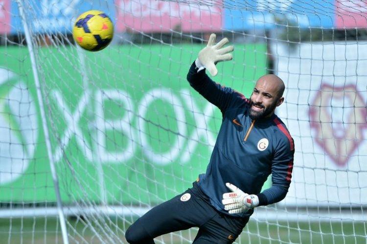 2014te yönetime rest çekmişti Galatasaray yeni kalecisini buldu 8 yıl sonra Musleranın yerine...