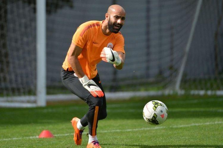2014te yönetime rest çekmişti Galatasaray yeni kalecisini buldu 8 yıl sonra Musleranın yerine...
