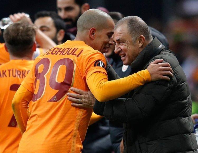 Bunun adı İstifa et demektir Burak Elmastan bir Fatih Terim hamlesi daha Önce yanındakileri pasifize etti şimdi de...