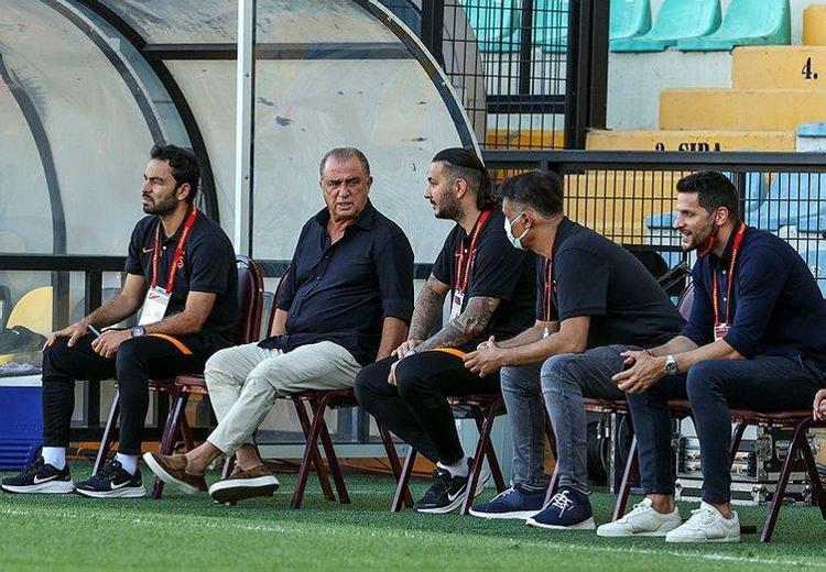 Bunun adı İstifa et demektir Burak Elmastan bir Fatih Terim hamlesi daha Önce yanındakileri pasifize etti şimdi de...