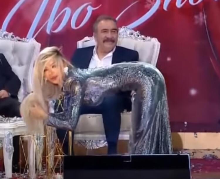 KIYAFETİ GÜNDEM OLMUŞTU
