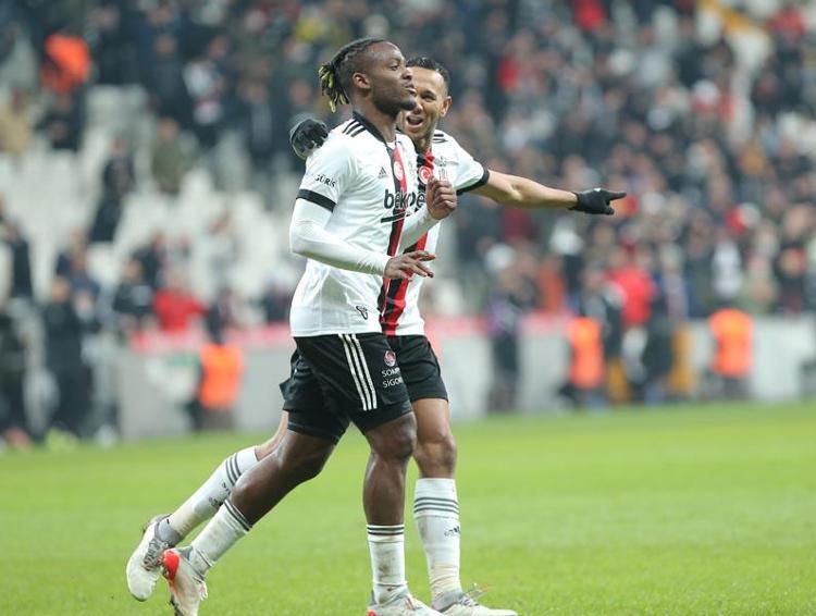 Önder Karaveli Fenerbahçe derbisinden önce videolarını izletmişti Batshuayi kendine geldi Beşiktaş evinde Gaziantep FKyı devirdi