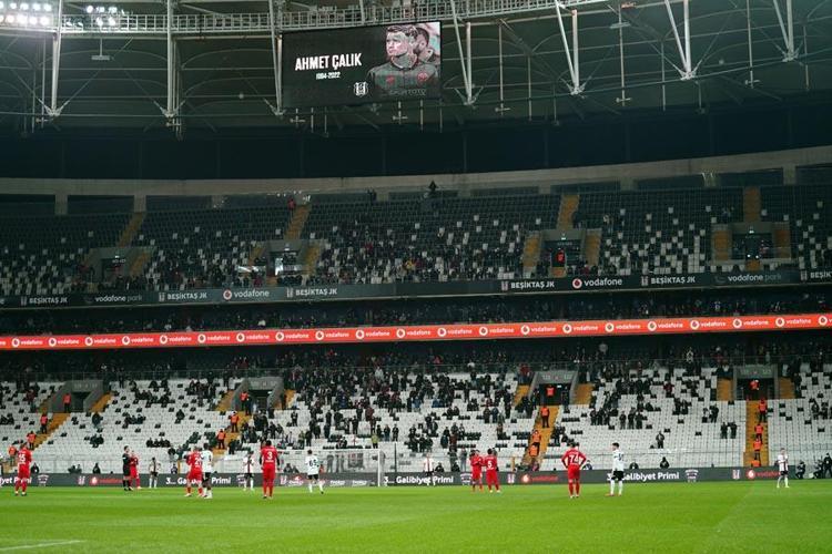 Önder Karaveli Fenerbahçe derbisinden önce videolarını izletmişti Batshuayi kendine geldi Beşiktaş evinde Gaziantep FKyı devirdi