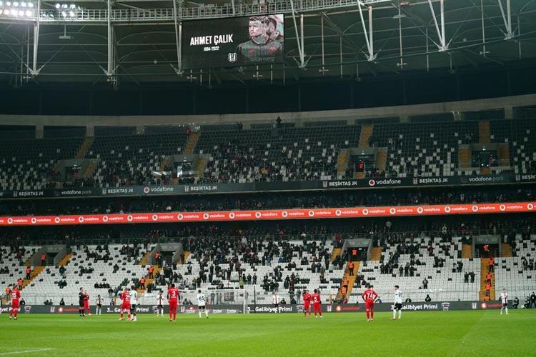 Önder Karaveli Fenerbahçe derbisinden önce videolarını izletmişti Batshuayi kendine geldi Beşiktaş evinde Gaziantep FKyı devirdi