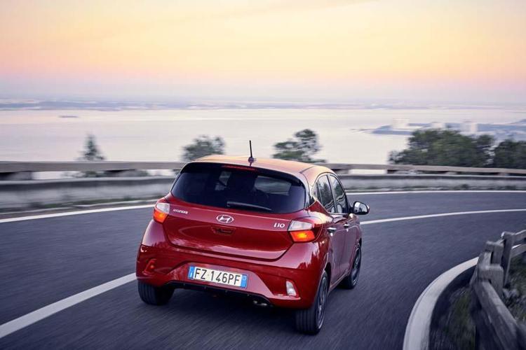 1.2 MPI 5 İleri AMT Style Çift Renk Benzin AMT