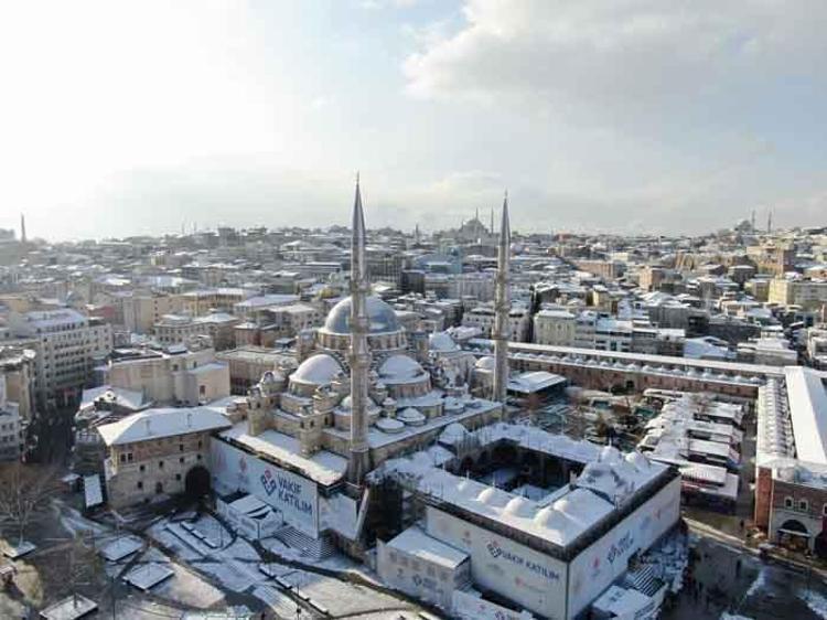 Kar yağışı ile ilgili son dakika uyarısı Kabus olup çöktü, hayat felç oldu Meteoroloji İstanbul için tarih verdi, korkutan uyarı geldi...
