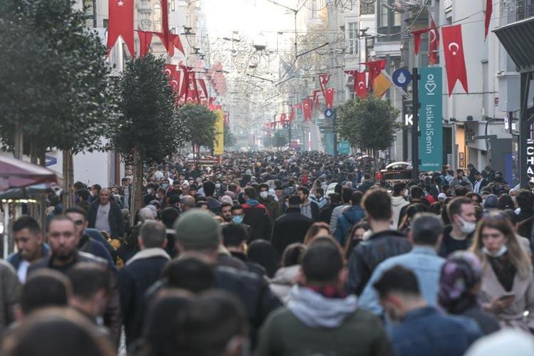 Türkiyenin en büyük ilçesi belli oldu 57 ilden daha kalabalık, işte en büyük ve en küçük 10 ilçe...
