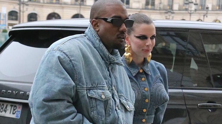 Kanye Westten ayrılan Julia Fox podyumda tüm dikkatleri üzerinde topladı