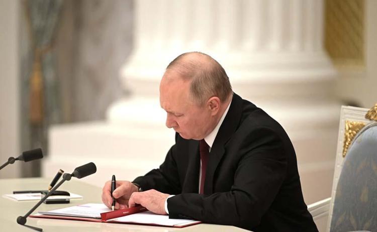 Putinin korktuğu başına geldi Rusyaya yaptırım dalgası başladı