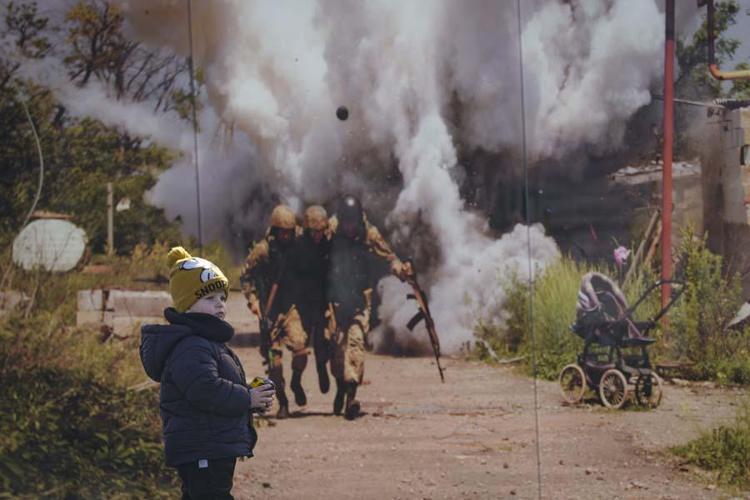 Rus helikopterleri Kieve girdi 74 askeri tesis imha edildi, 114 Ukrayna askeri teslim oldu çok sayıda ölü var...