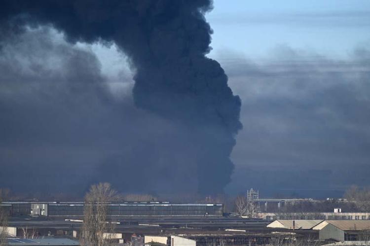 Ukrayna’da başkent Kiev’de sirenler çalıyor, halk kenti terk ediyor