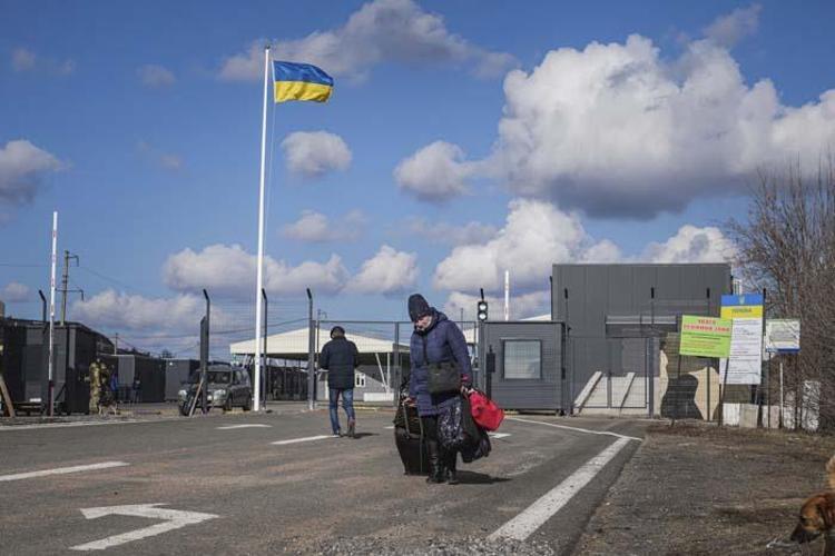 Ukrayna’da başkent Kiev’de sirenler çalıyor, halk kenti terk ediyor
