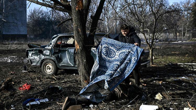 Rus helikopterleri Kieve girdi 74 askeri tesis imha edildi, 114 Ukrayna askeri teslim oldu çok sayıda ölü var...