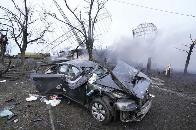 Rus helikopterleri Kieve girdi 74 askeri tesis imha edildi, 114 Ukrayna askeri teslim oldu çok sayıda ölü var...