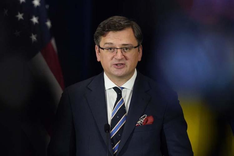 Ukrayna kendini savunmaya devam ediyor